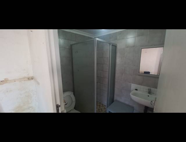 3 BEDROOM FREEHOLD FOR SALE IN GLENMORE